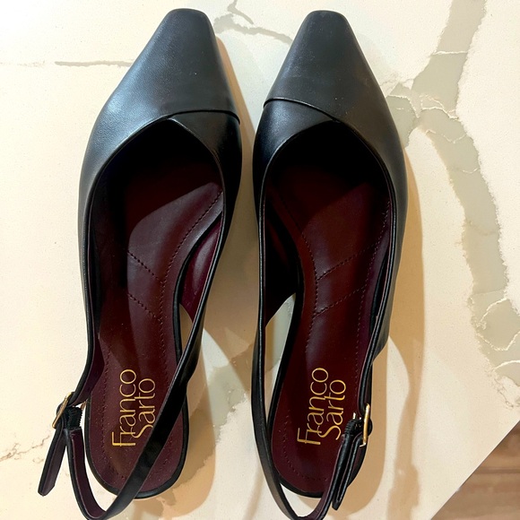 Size 7.5 Franco Sarto never worn black flats - Picture 1 of 7
